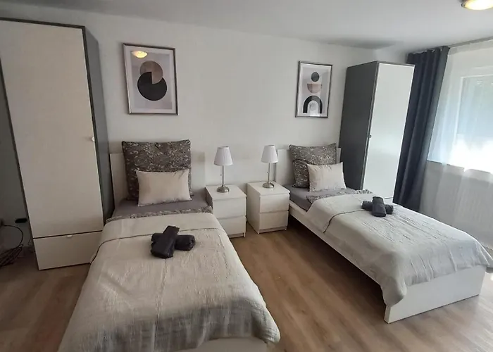 Paula - Fuer Monteure, Familien Und Durchreisende 3 Zimmer 5 Betten Appartement Bergheim (Rhein-Erft-Kreis)